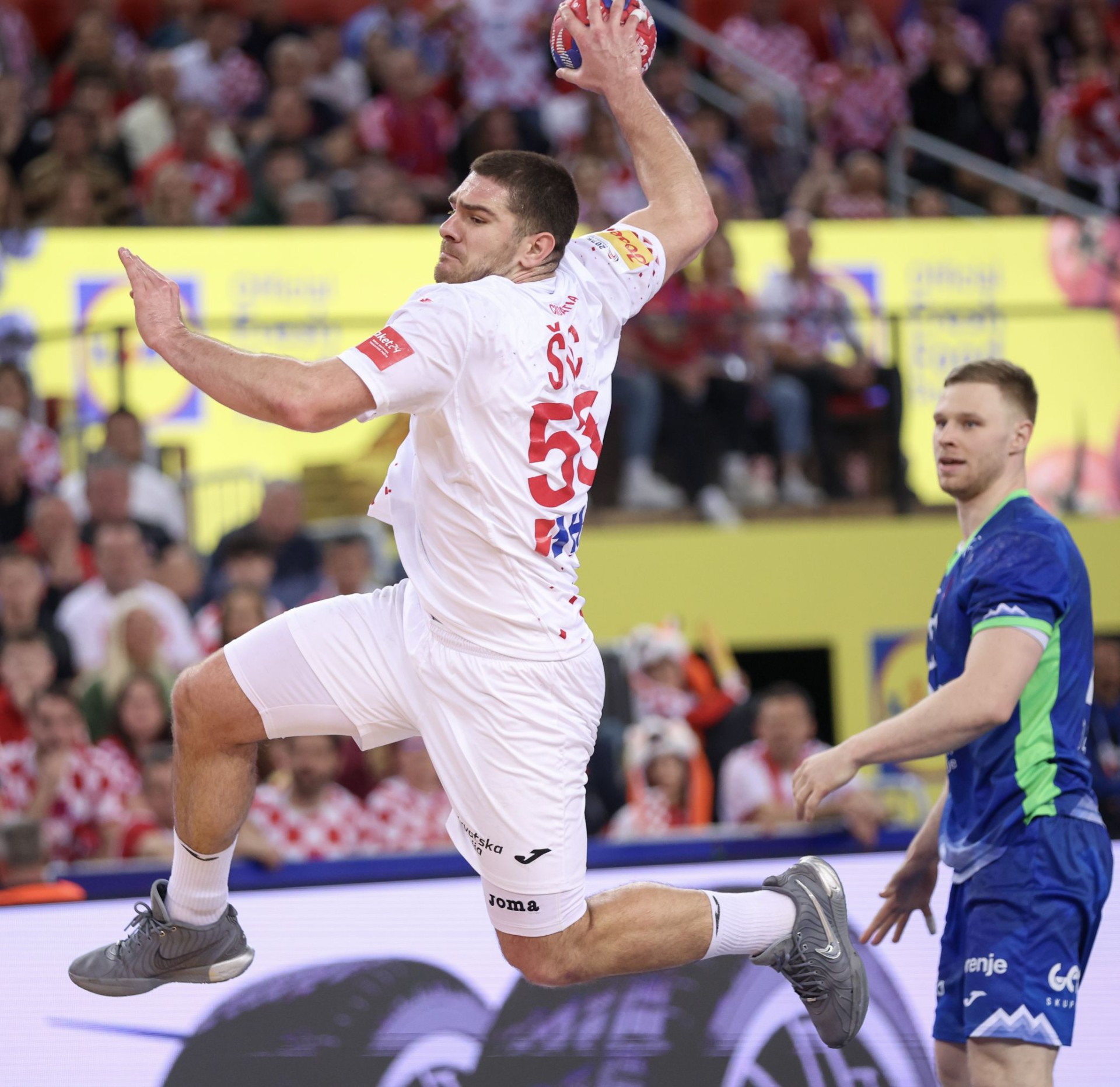 Nakon velike pobjede nad Slovenijom 29-26, hrvatski rukometaši u četvrtfinalu SP-a; za dva dana slijedi im Mađarska