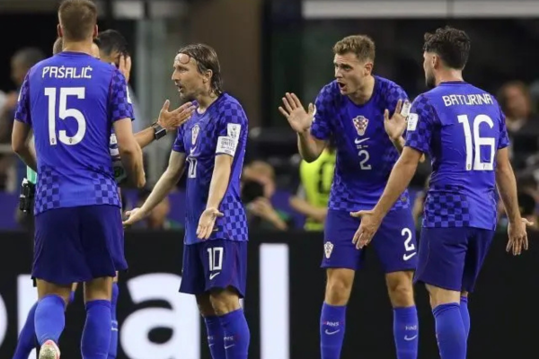 Hrvatski nogometaši oprostili se od SP-a u 1/16 finala nakon drame s Portugalom (1-2)