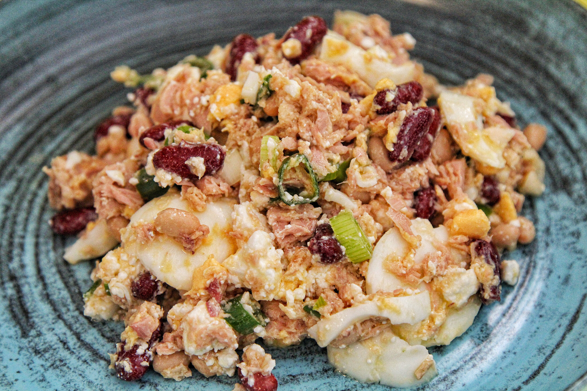 Salata s tunjevinom